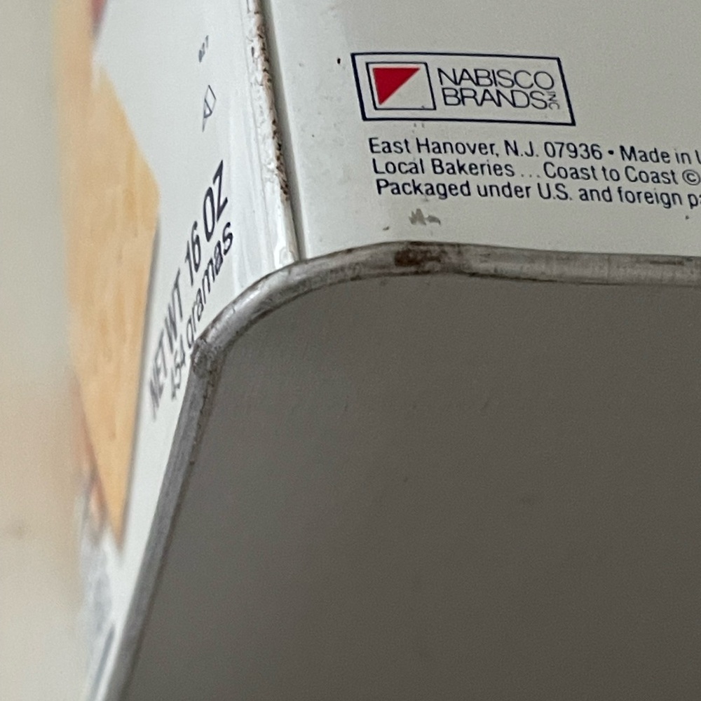 Nabisco Premium Saltine Cracker Tin - Picture 12 of 16